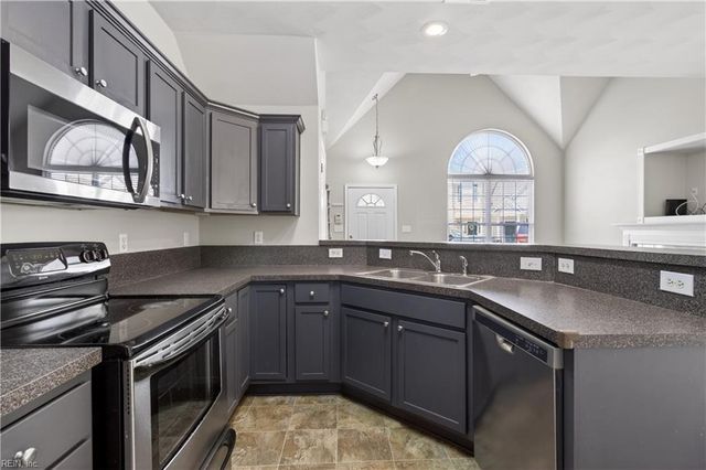 1209 Topgallant CT, Virginia Beach, VA 23454