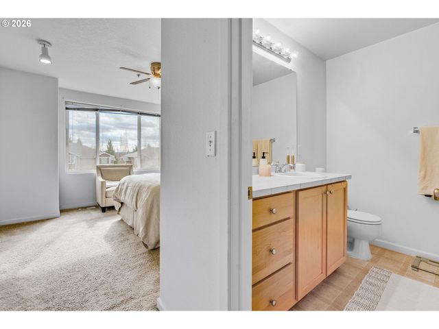 8730 Sw 147TH Ter 102, Beaverton, OR 97007