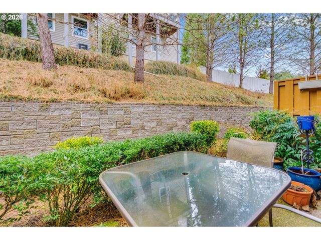 8730 Sw 147TH Ter 102, Beaverton, OR 97007