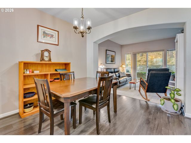 8730 Sw 147TH Ter 102, Beaverton, OR 97007