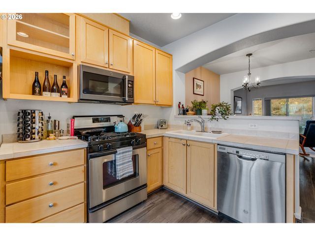 8730 Sw 147TH Ter 102, Beaverton, OR 97007