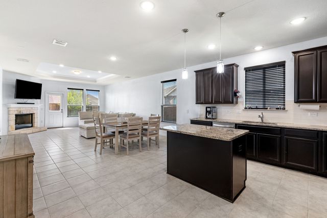 2913 Cash Place, Aubrey, TX 76227