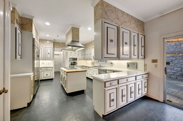 4353 Chickering Ln, Nashville, TN 37215