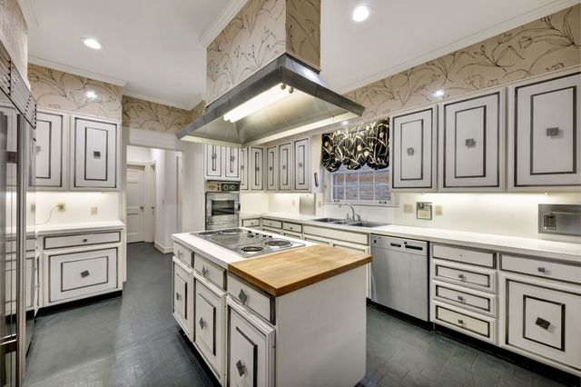 4353 Chickering Ln, Nashville, TN 37215