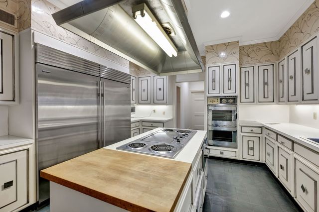 4353 Chickering Ln, Nashville, TN 37215