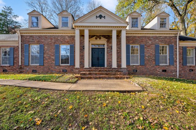 4353 Chickering Ln, Nashville, TN 37215