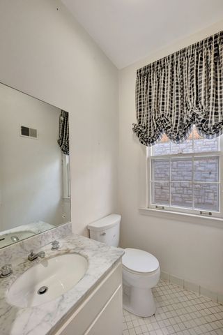 4353 Chickering Ln, Nashville, TN 37215