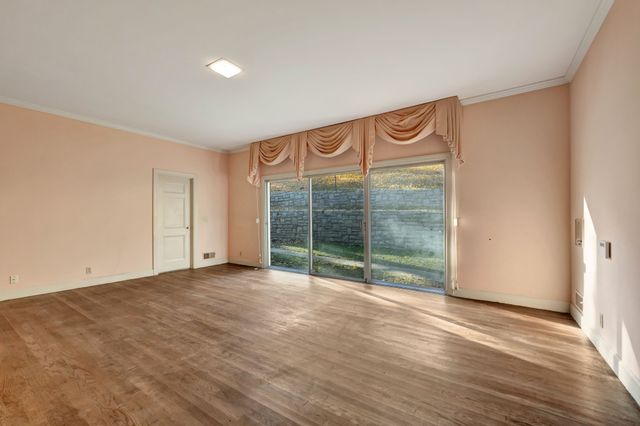 4353 Chickering Ln, Nashville, TN 37215