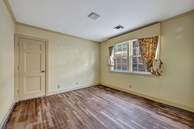 4353 Chickering Ln, Nashville, TN 37215