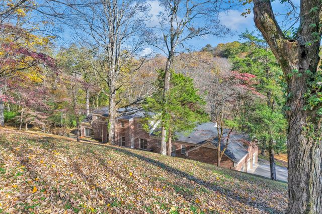 4353 Chickering Ln, Nashville, TN 37215