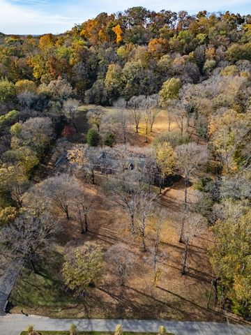 4353 Chickering Ln, Nashville, TN 37215