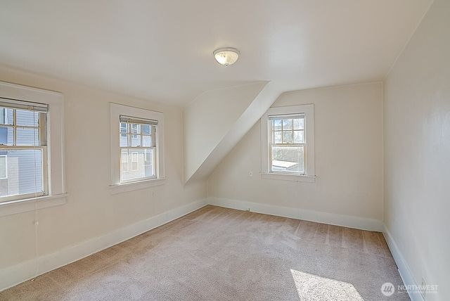 4247 7th Avenue NE, Seattle, WA 98105
