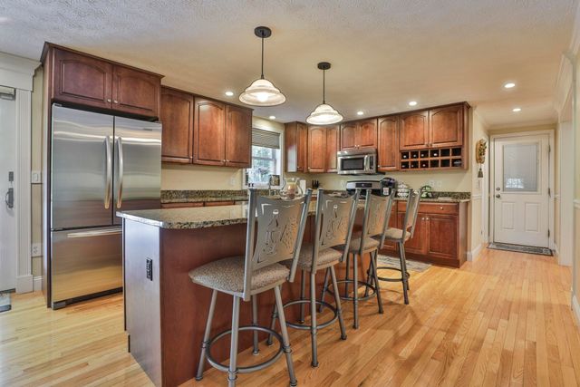 8 Joan Avenue, Hudson, NH 03051