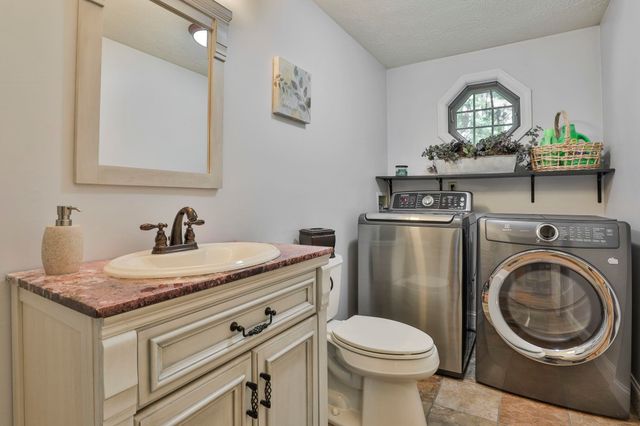 8 Joan Avenue, Hudson, NH 03051