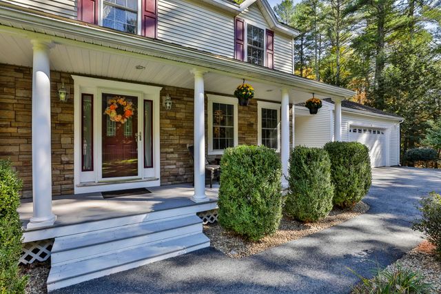 8 Joan Avenue, Hudson, NH 03051