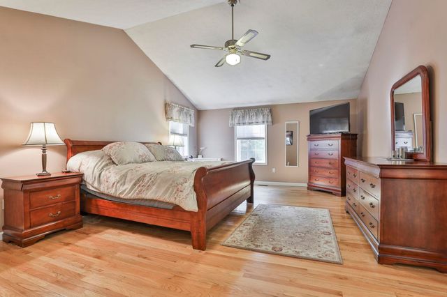 8 Joan Avenue, Hudson, NH 03051