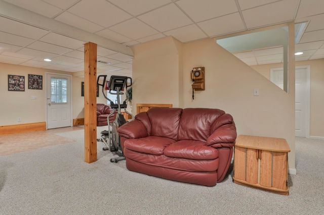 8 Joan Avenue, Hudson, NH 03051