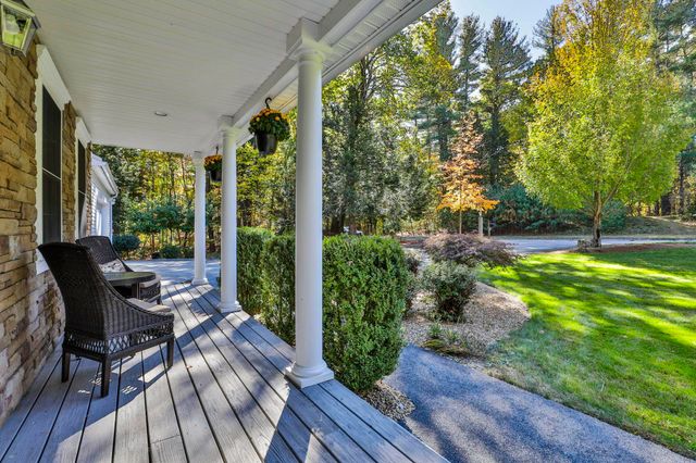 8 Joan Avenue, Hudson, NH 03051
