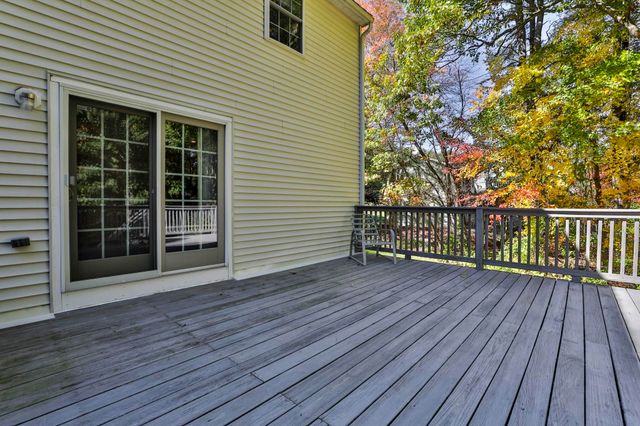 8 Joan Avenue, Hudson, NH 03051