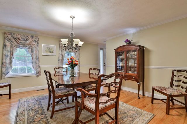 8 Joan Avenue, Hudson, NH 03051