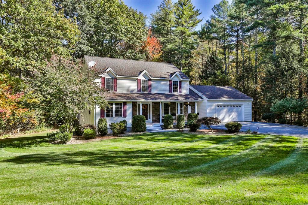 8 Joan Avenue, Hudson, NH 03051