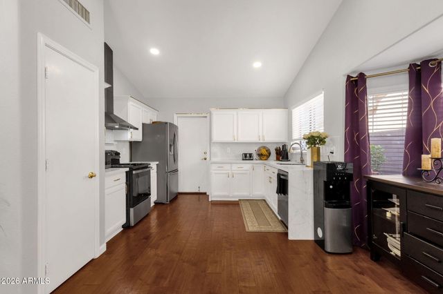 5333 W DUBLIN Court, Chandler, AZ 85226