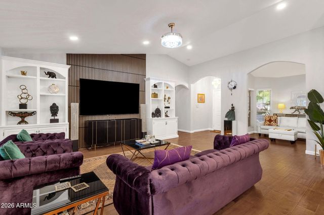 5333 W DUBLIN Court, Chandler, AZ 85226