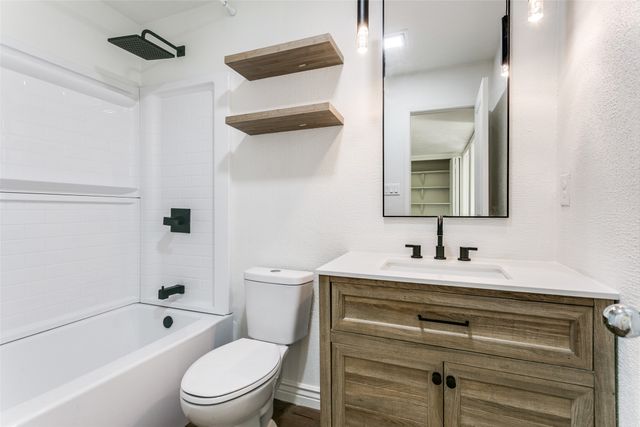 2501 Cherry Blossom Lane, Bedford, TX 76021