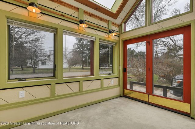 1515 Linden Street, East Lansing, MI 48823