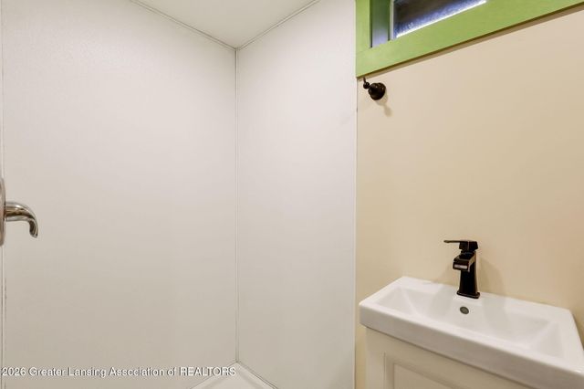 1515 Linden Street, East Lansing, MI 48823