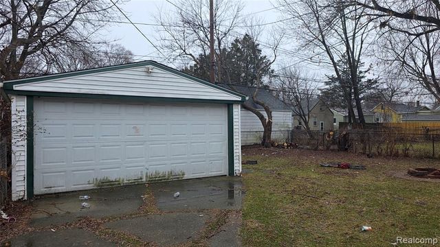 7220 Toepfer Road, Warren, MI 48091