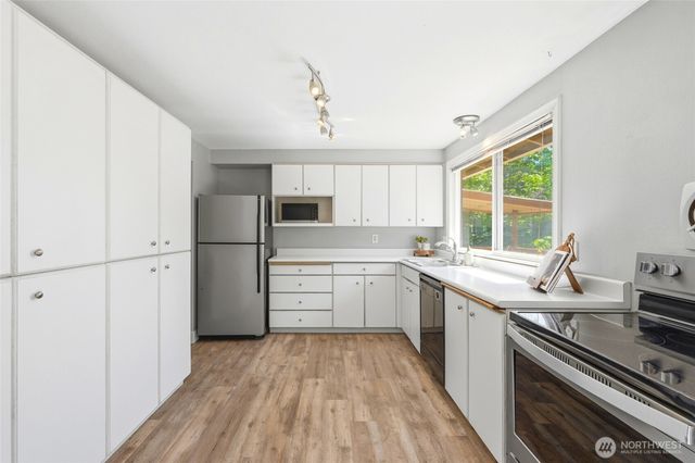 14602 55th Avenue NE, Marysville, WA 98271