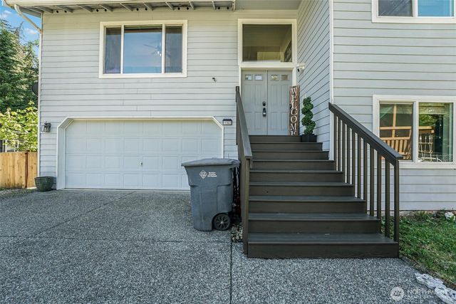 11502 205th Ave E, Bonney Lake, WA 98391