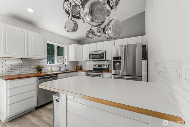 11502 205th Ave E, Bonney Lake, WA 98391