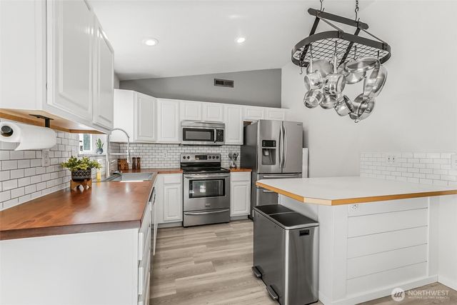 11502 205th Ave E, Bonney Lake, WA 98391