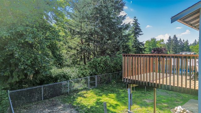 11502 205th Ave E, Bonney Lake, WA 98391