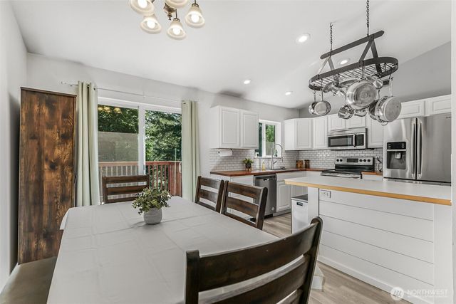 11502 205th Ave E, Bonney Lake, WA 98391
