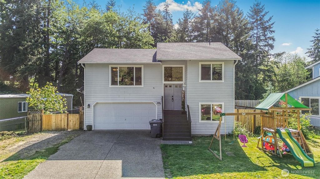 11502 205th Ave E, Bonney Lake, WA 98391