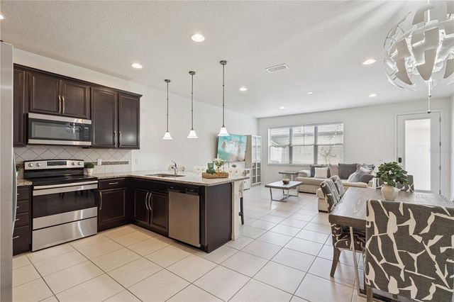 5029 WALKER STREET, St Cloud, FL 34771