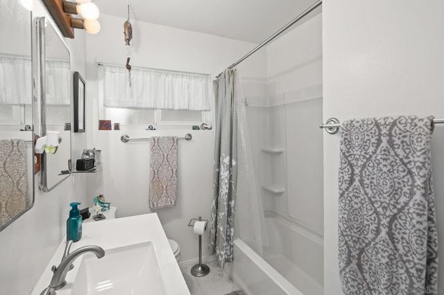 3650 Niblick Dr, La Mesa, CA 91941