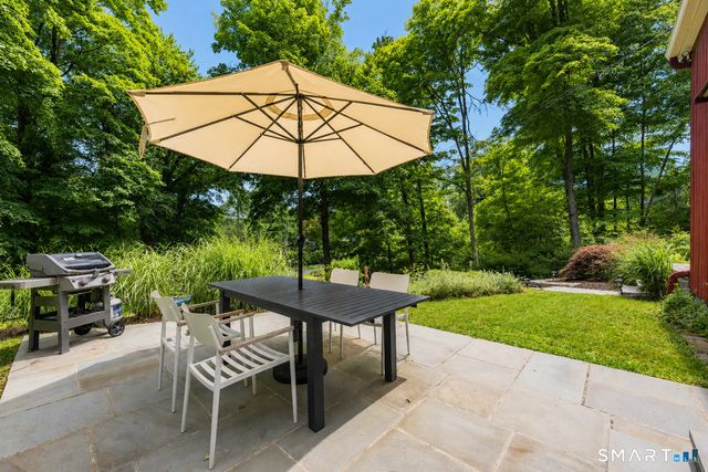 100 Shortwoods Road, New Fairfield, CT 06812