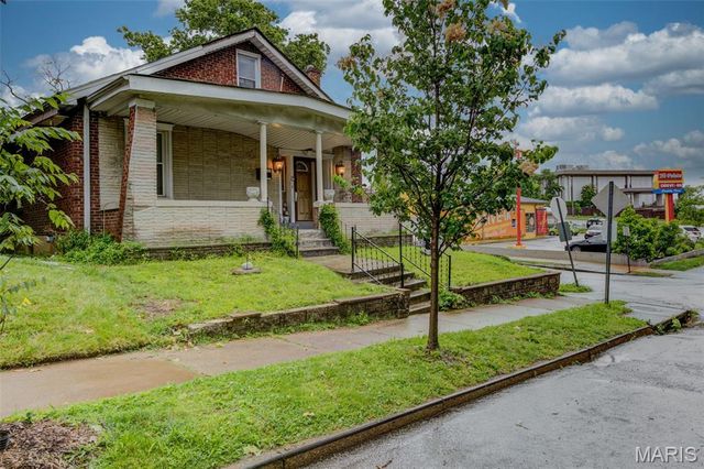 7015 Ethel Avenue, St Louis, MO 63117