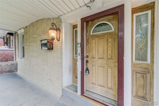 7015 Ethel Avenue, St Louis, MO 63117