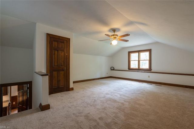 701 Pinecliffe DR, Chesapeake, VA 23322