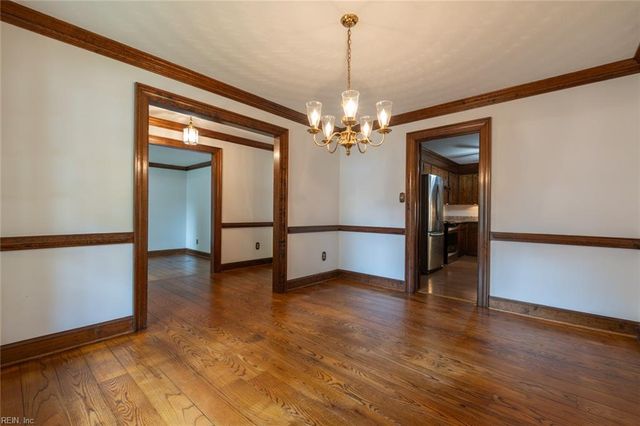 701 Pinecliffe DR, Chesapeake, VA 23322