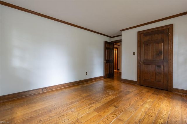 701 Pinecliffe DR, Chesapeake, VA 23322