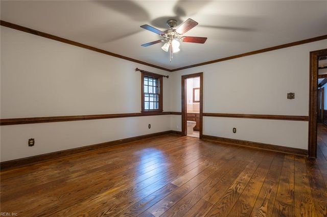701 Pinecliffe DR, Chesapeake, VA 23322