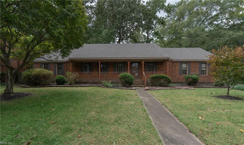 701 Pinecliffe DR, Chesapeake, VA 23322