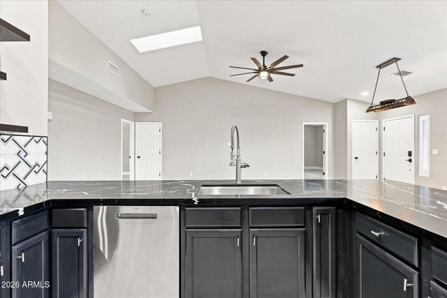 1534 N ACACIA Road, Apache Junction, AZ 85119