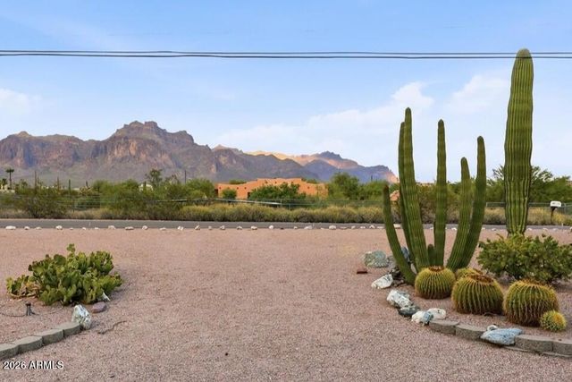 1534 N ACACIA Road, Apache Junction, AZ 85119